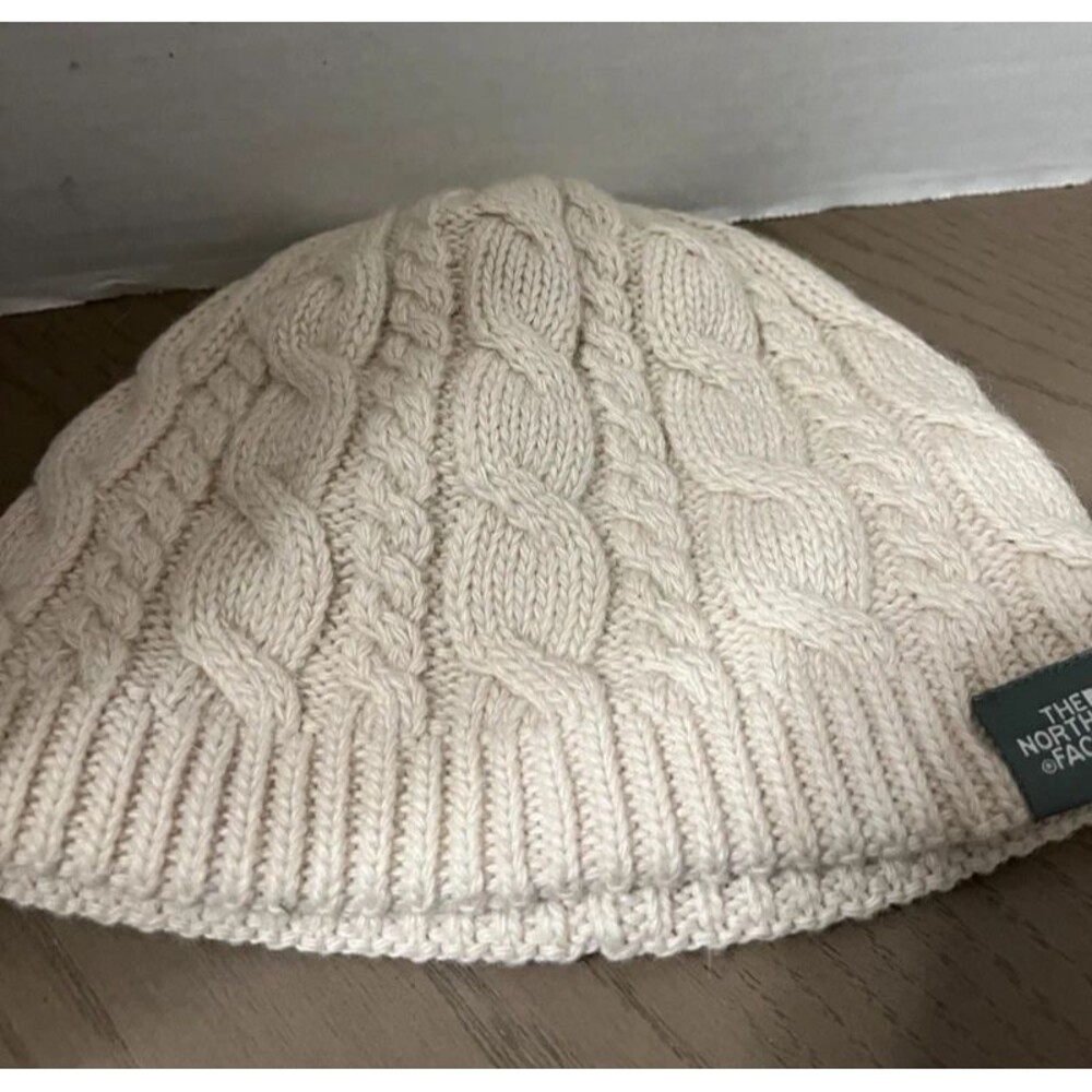 The North Face Hat Beanie Womens One Size White Cable Knit Fleece Lined Winter